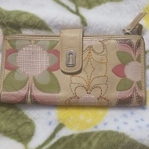 Fossil wallet